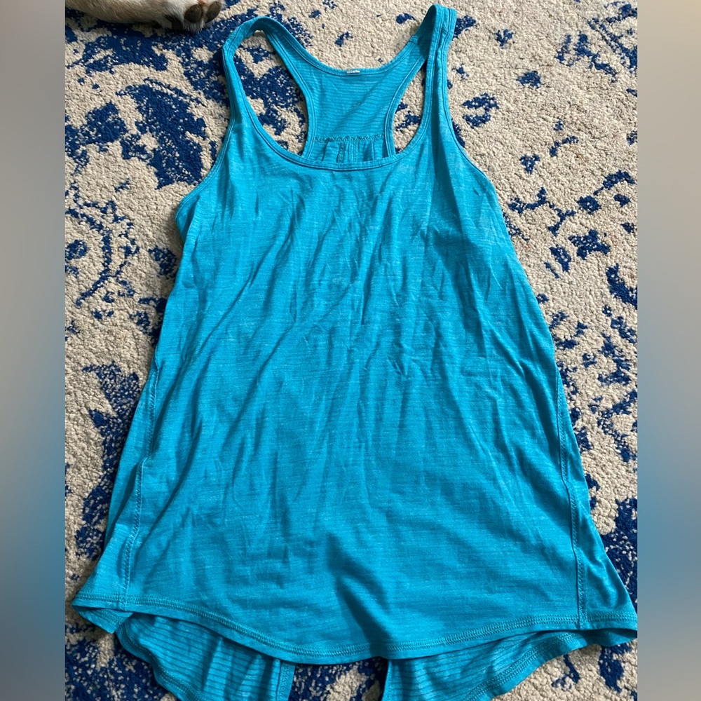 Lululemon tank